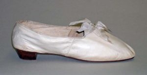 1819 wedding slippers, American