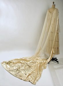 back view 1915 wedding dress