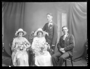 Irish wedding party, 1925