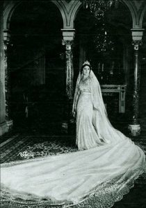 1838 bride queen Farida