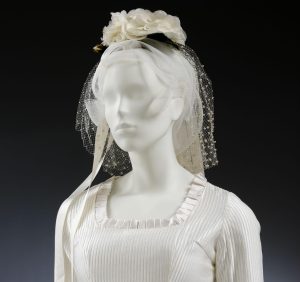 1962 bridal headpiece